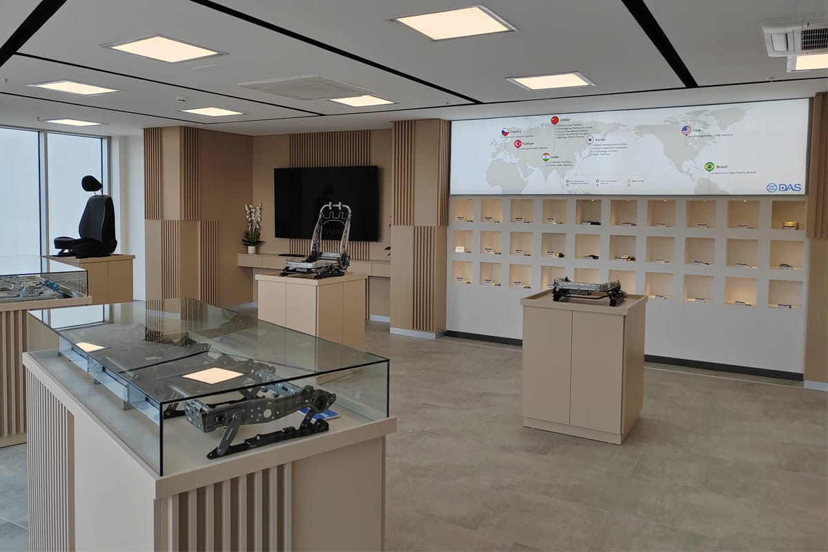 DAS Automotive Gebze ofis tasarımı ve showroom alanı