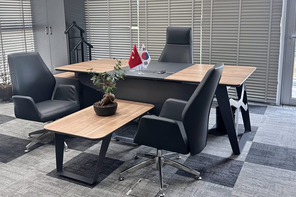 DAS Automotive Sakarya yönetici odası tasarımı