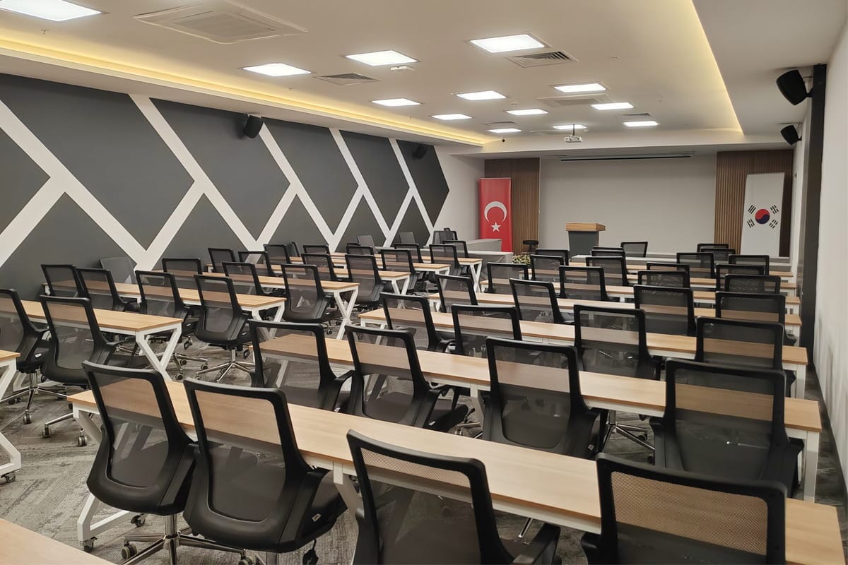 DAS Automotive Yalova eğitim salonu tasarımı