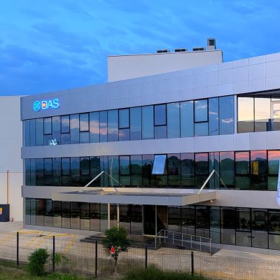 Das Automotive tamamlanan fabrika ofis projesi